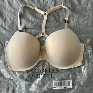 Victoria’s Secret Sexy Push up Bra. New with tags